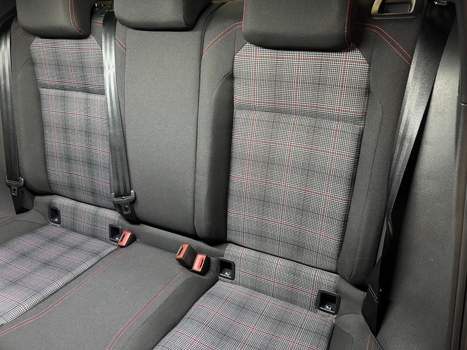 VW Polo 2.0 TSI GTI DSG-image-13