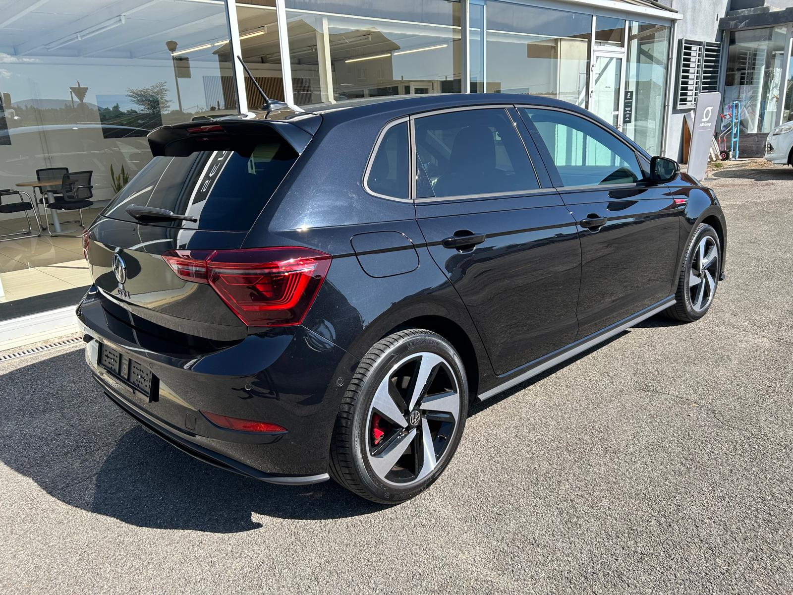VW Polo 2.0 TSI GTI DSG-image-2