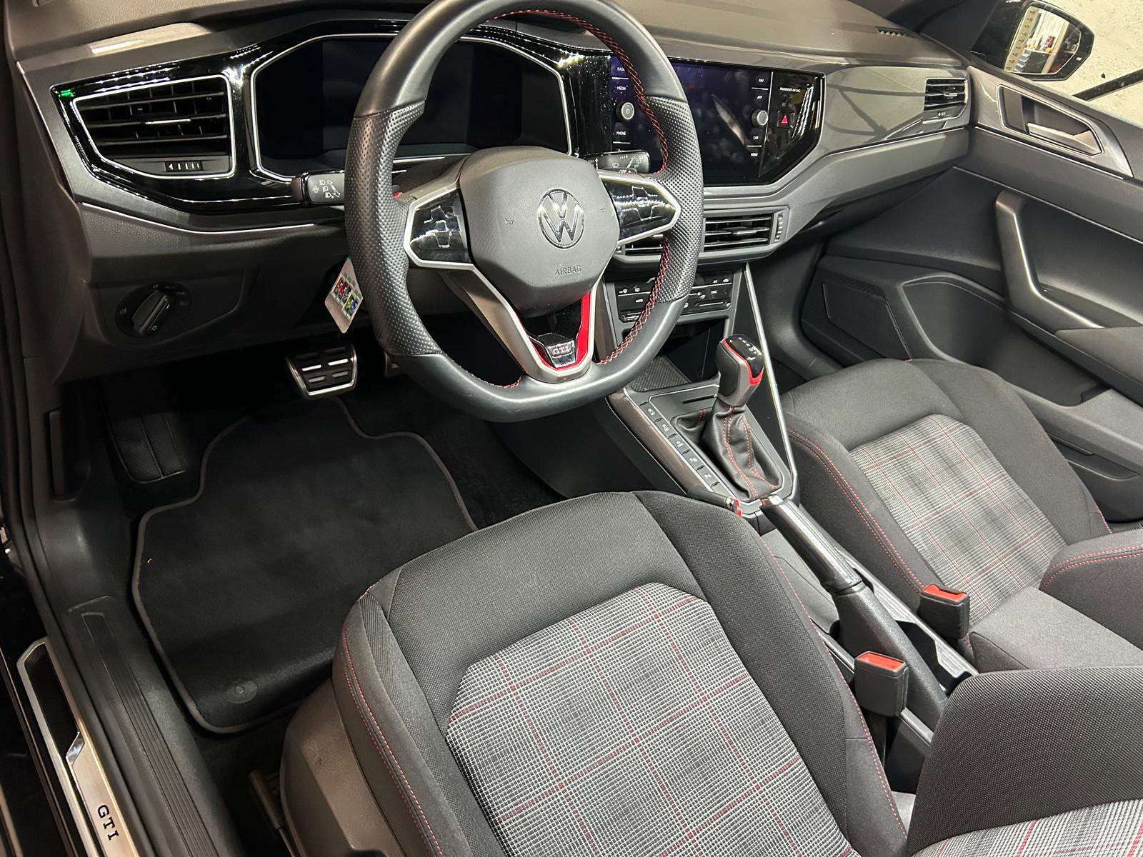 VW Polo 2.0 TSI GTI DSG-image-11