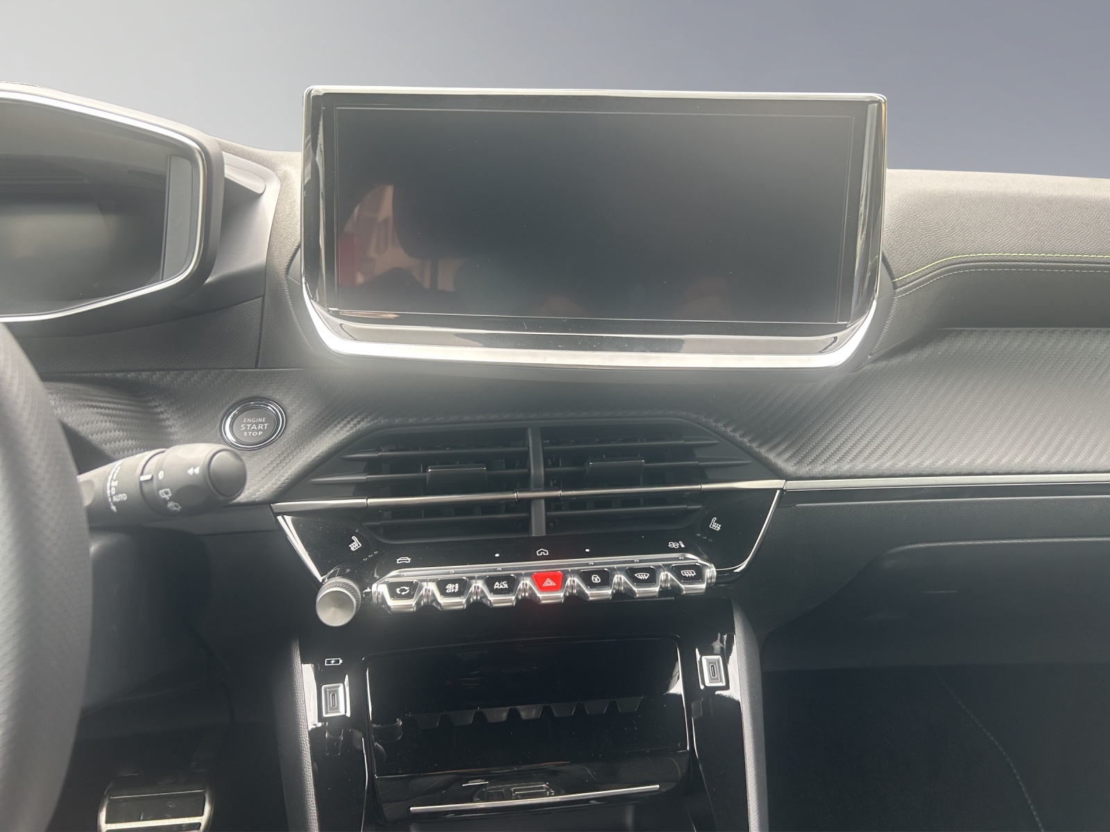 PEUGEOT 208 1.2 Hybrid 145 GT-image-15