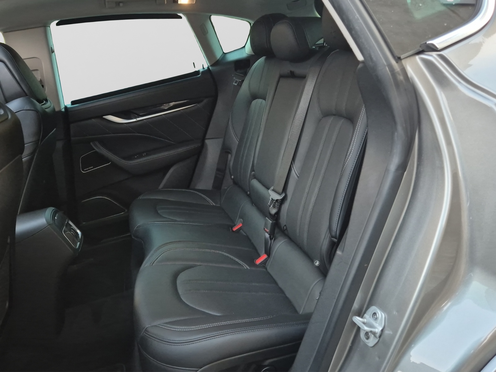MASERATI Levante 3.0 V6 GranSport Automatica-image-14