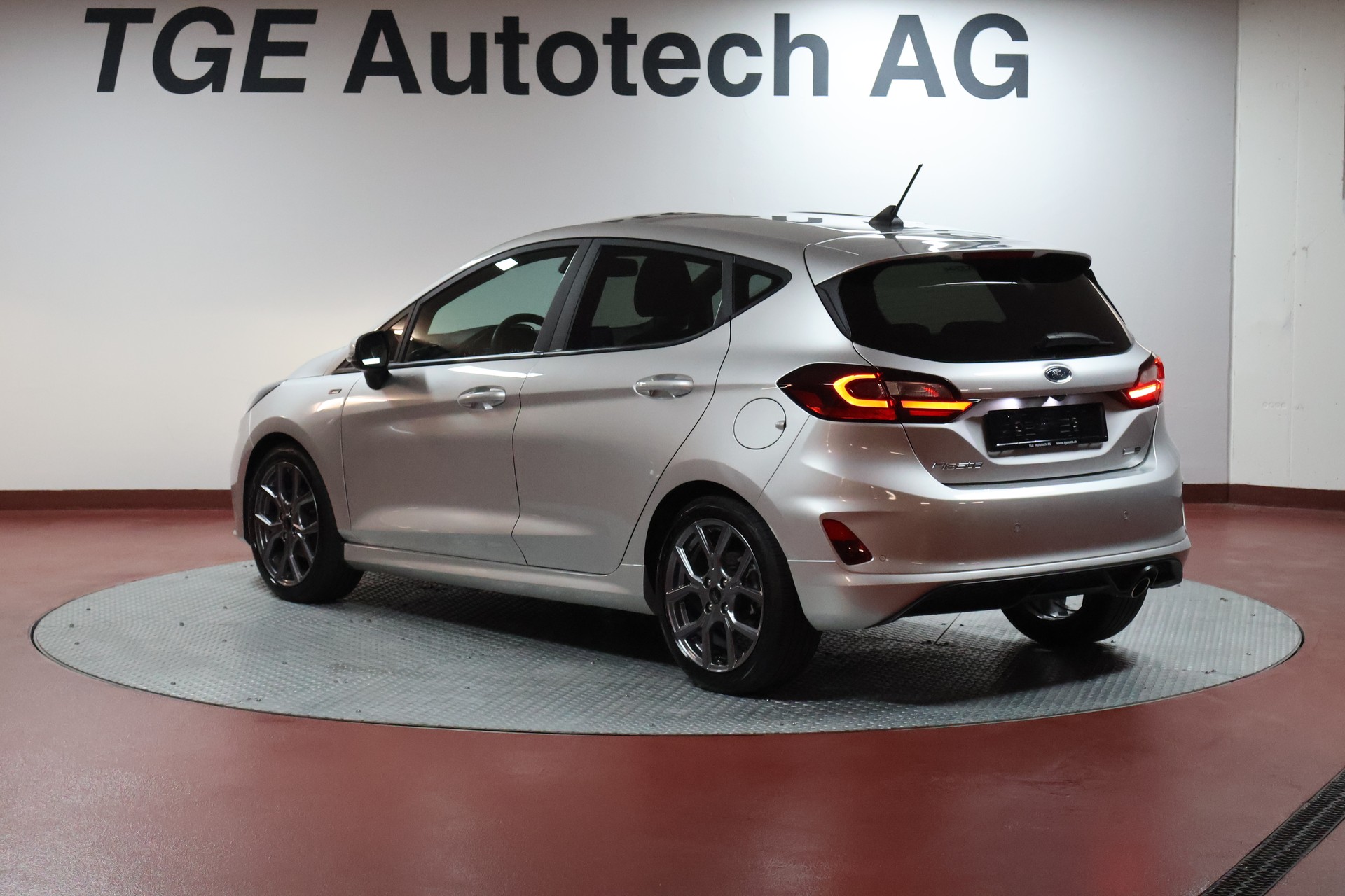 FORD Fiesta 1.0 SCTi MHEV ST Line Automat-image-17