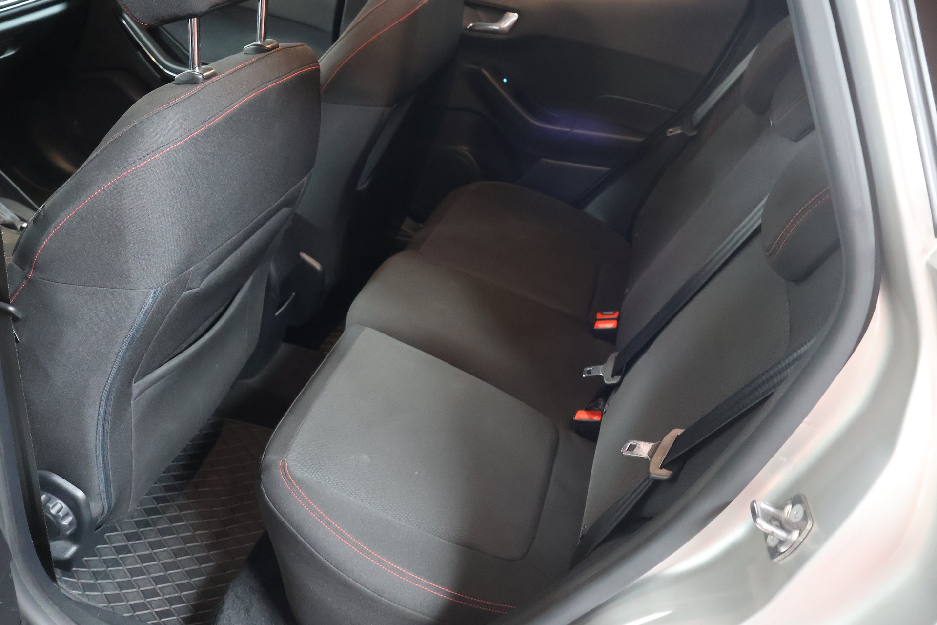 FORD Fiesta 1.0 SCTi MHEV ST Line Automat-image-16