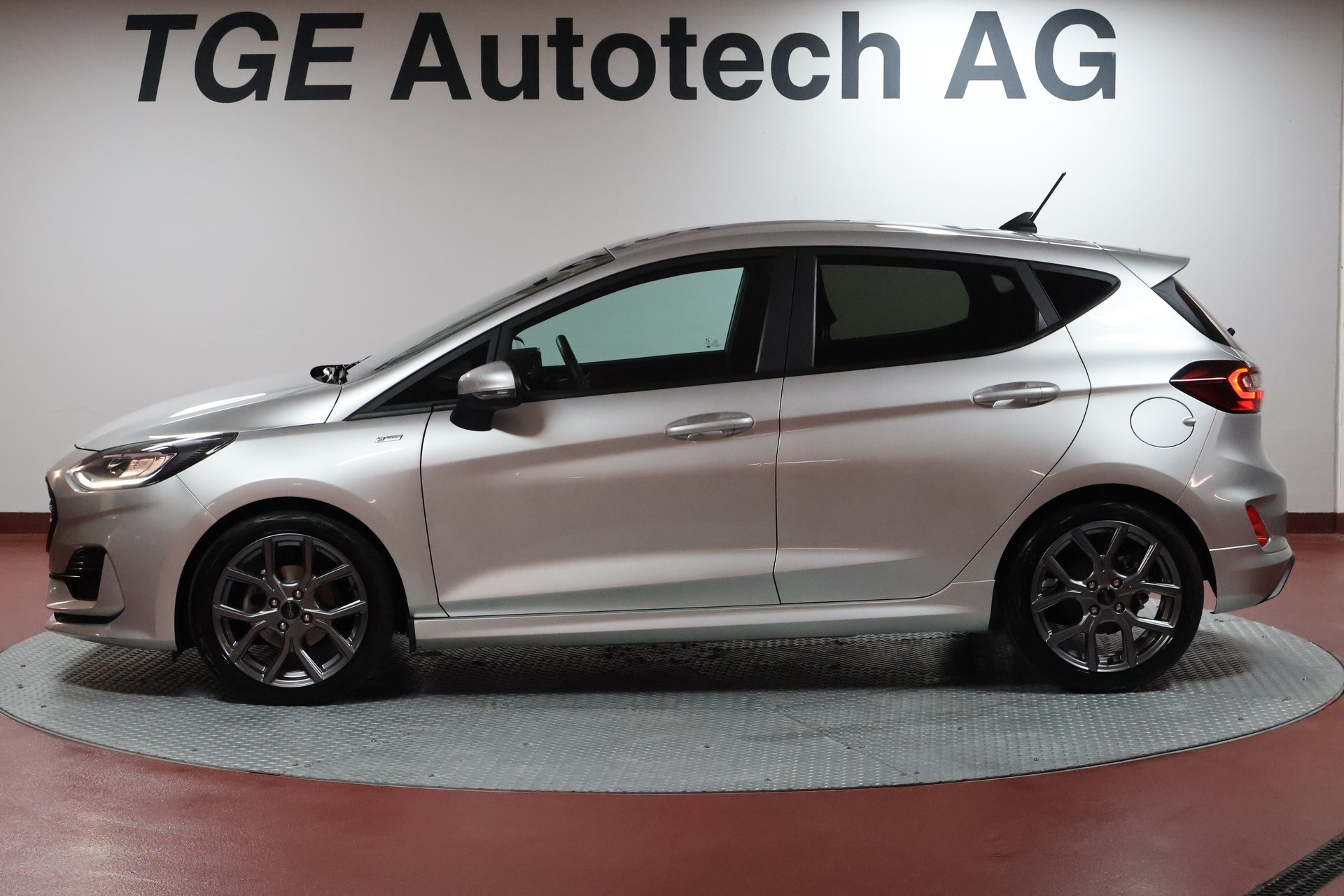 FORD Fiesta 1.0 SCTi MHEV ST Line Automat-image-3