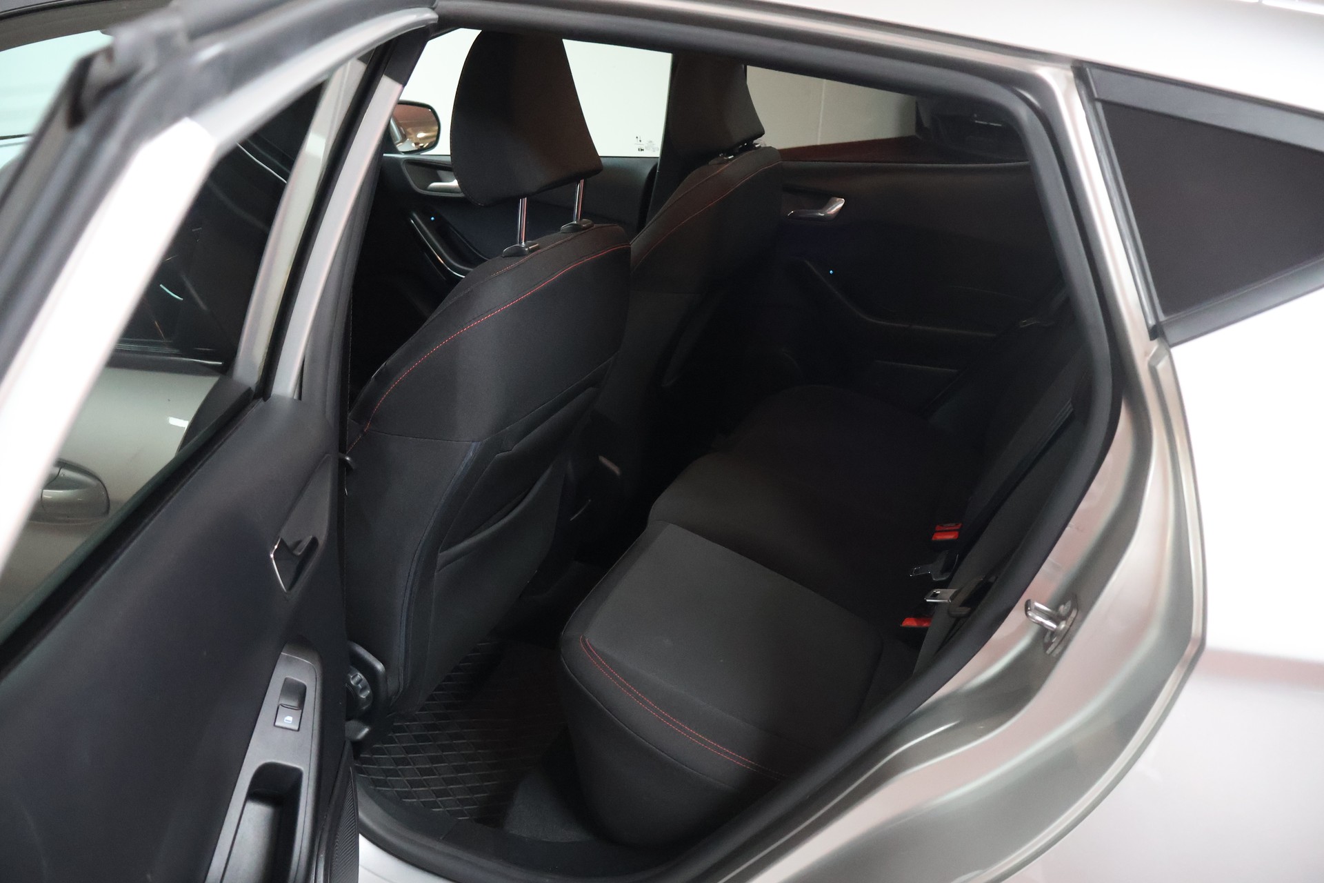 FORD Fiesta 1.0 SCTi MHEV ST Line Automat-image-15
