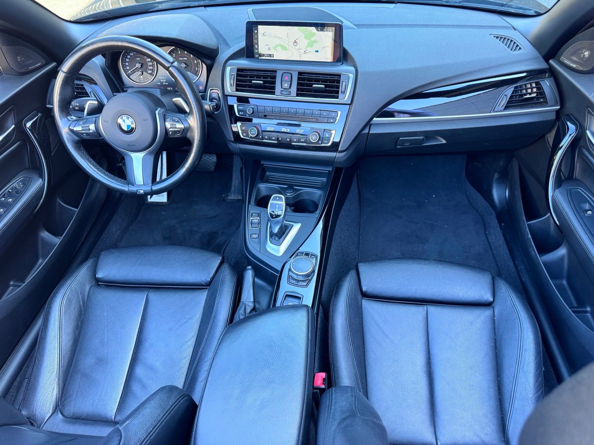 BMW M240i xDrive Steptronic-image-10
