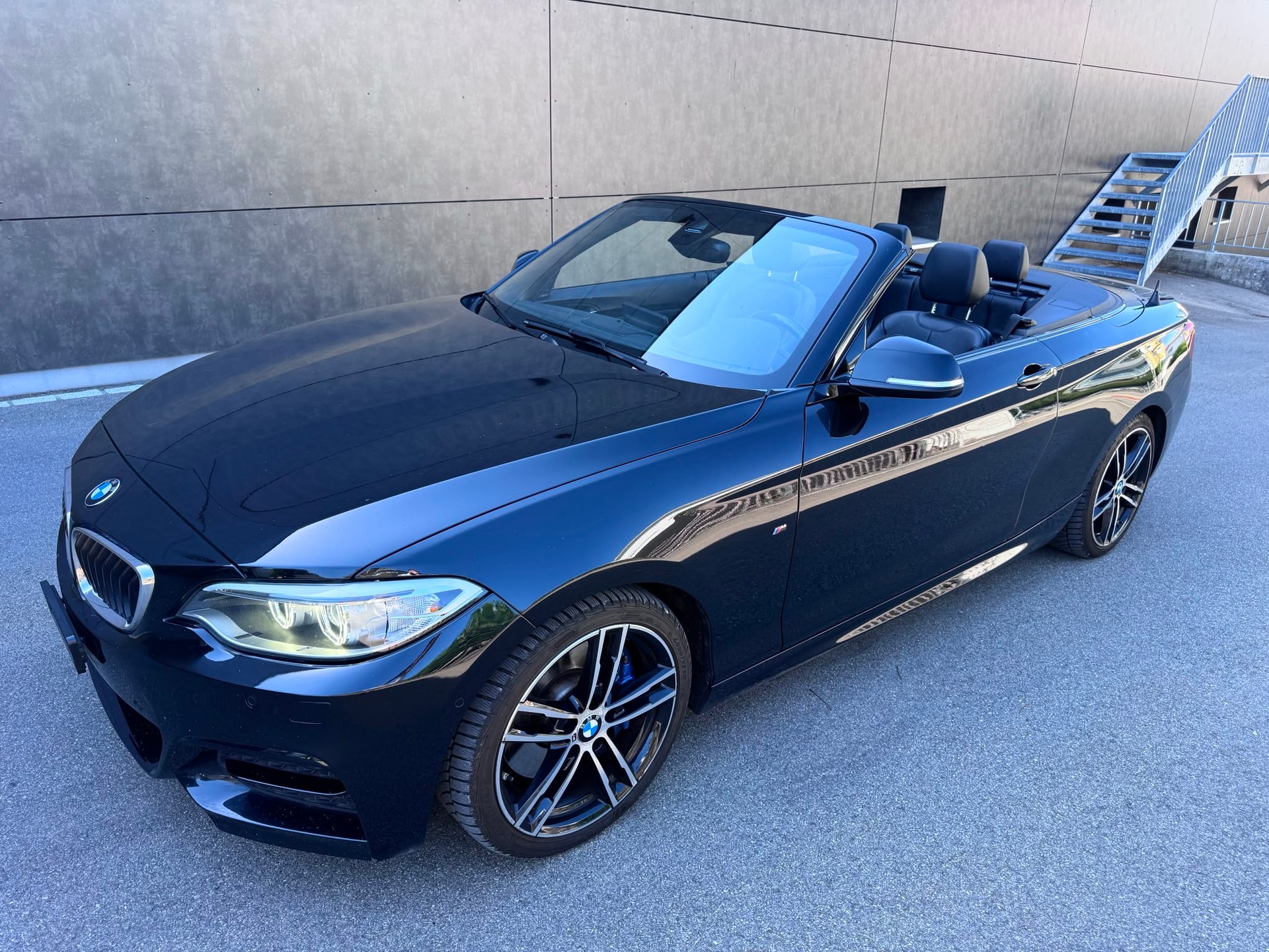 BMW M240i xDrive Steptronic-image-3