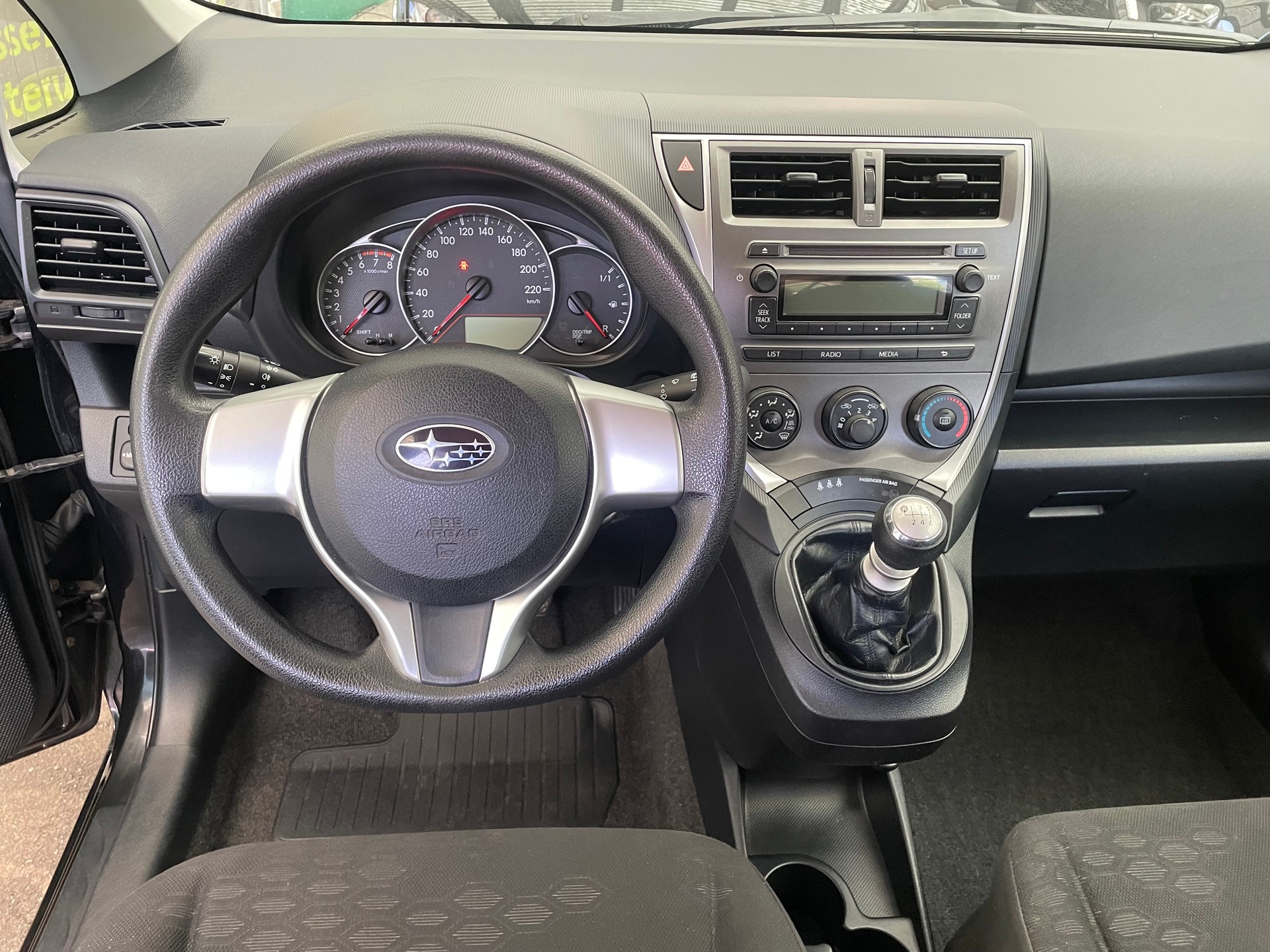 SUBARU Trezia 1.3i Swiss-image-9