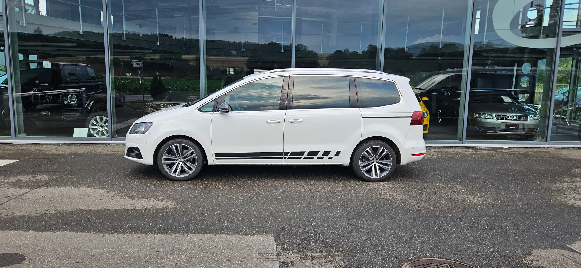 SEAT Alhambra 1.4 TSI FR Line DSG-image-1