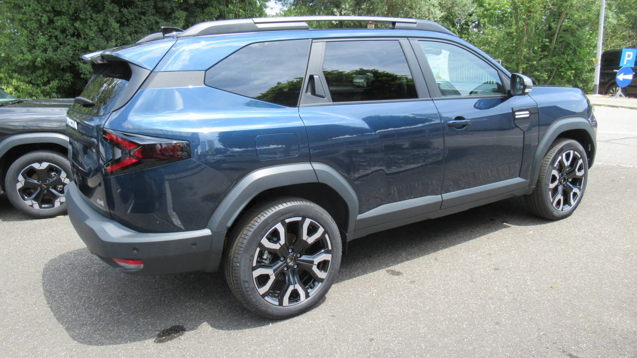 DACIA Bigster 1.2 Hybrid Journey 4WD-image-3