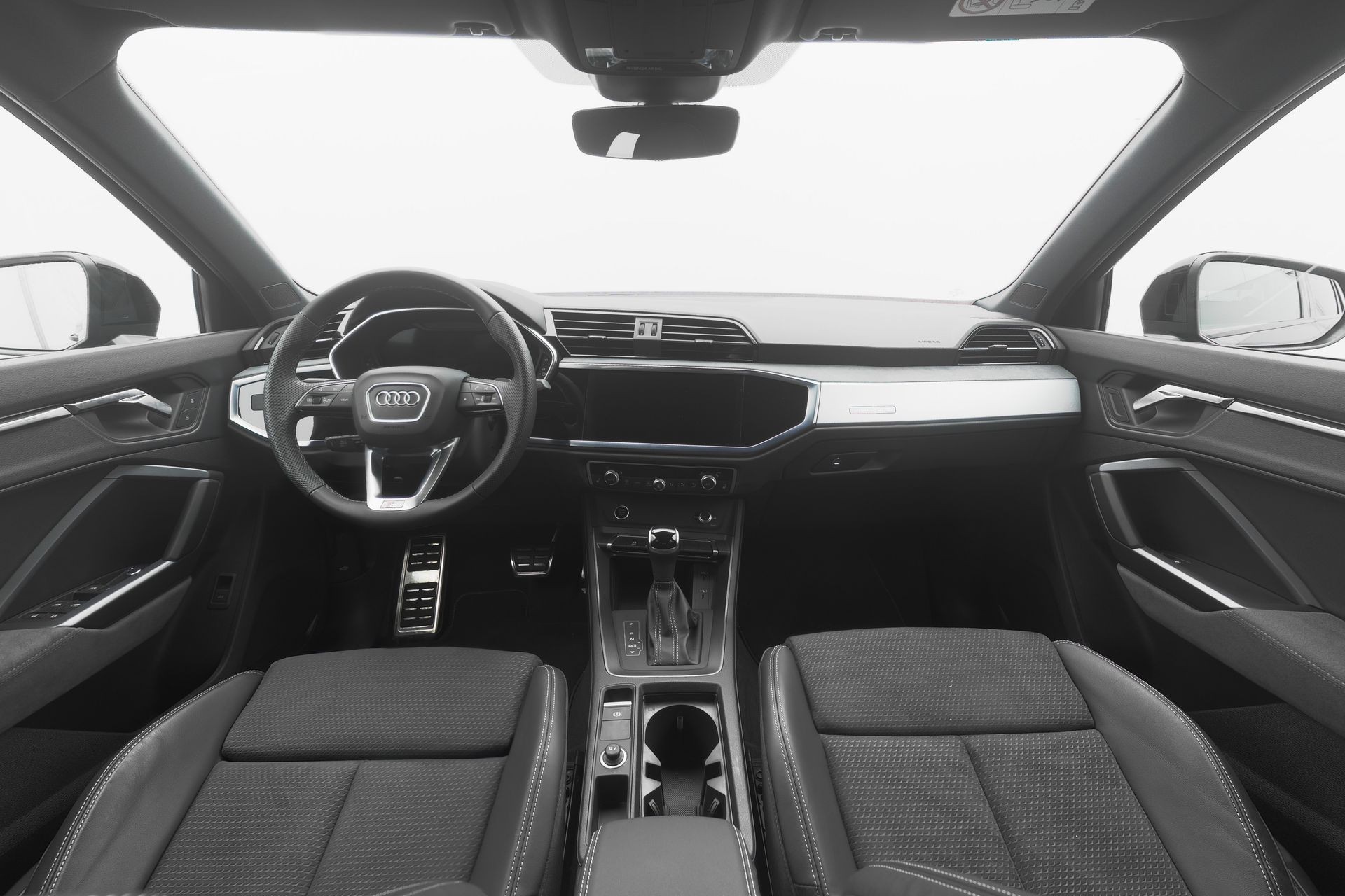 AUDI Q4 e-tron 50 quattro-image-6