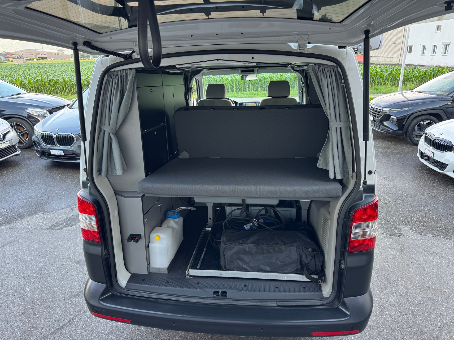 VW T5 California 2.0 Bi-TDI Beach Edition 4Motion DSG-image-9
