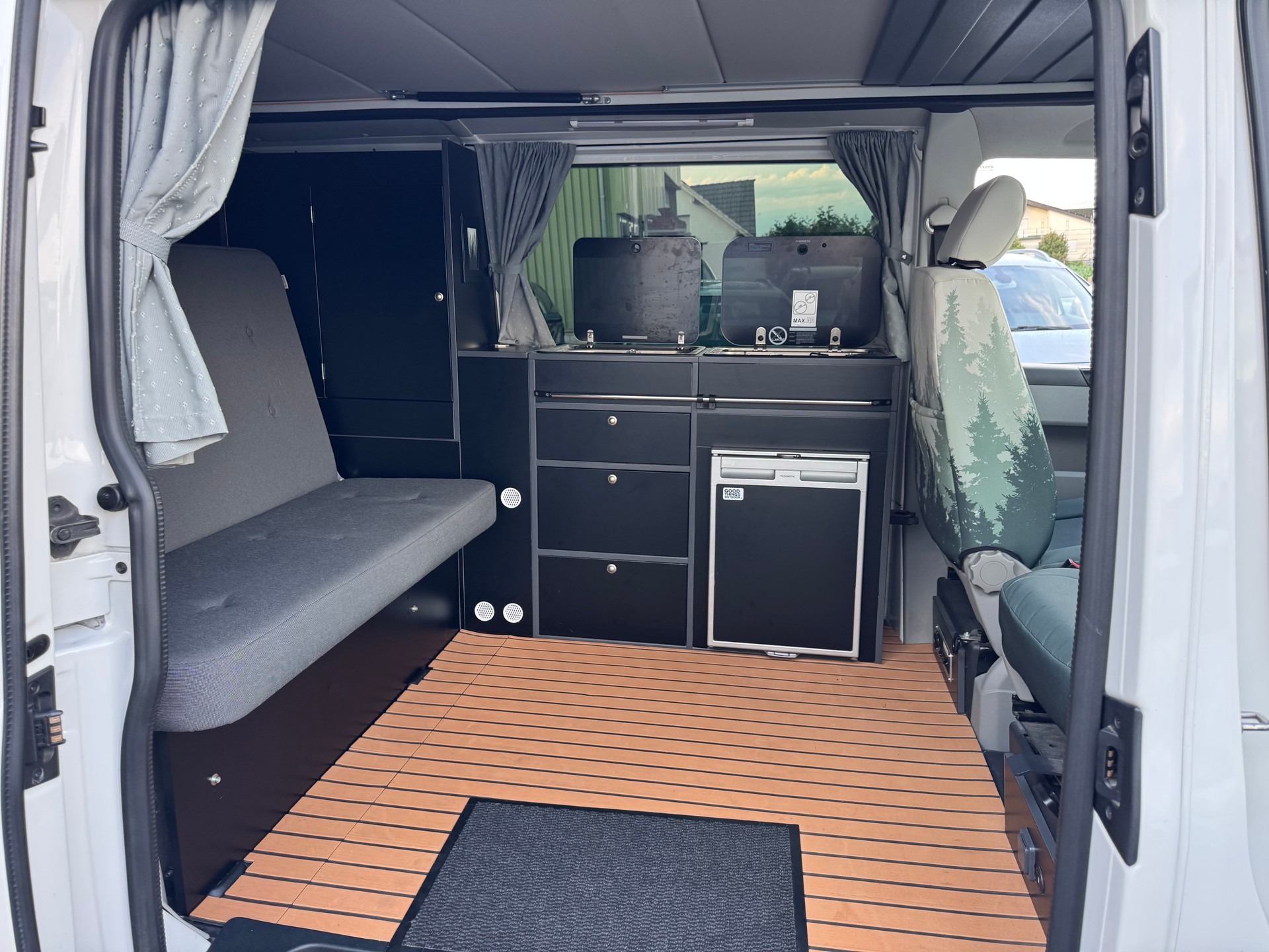 VW T5 California 2.0 Bi-TDI Beach Edition 4Motion DSG-image-5
