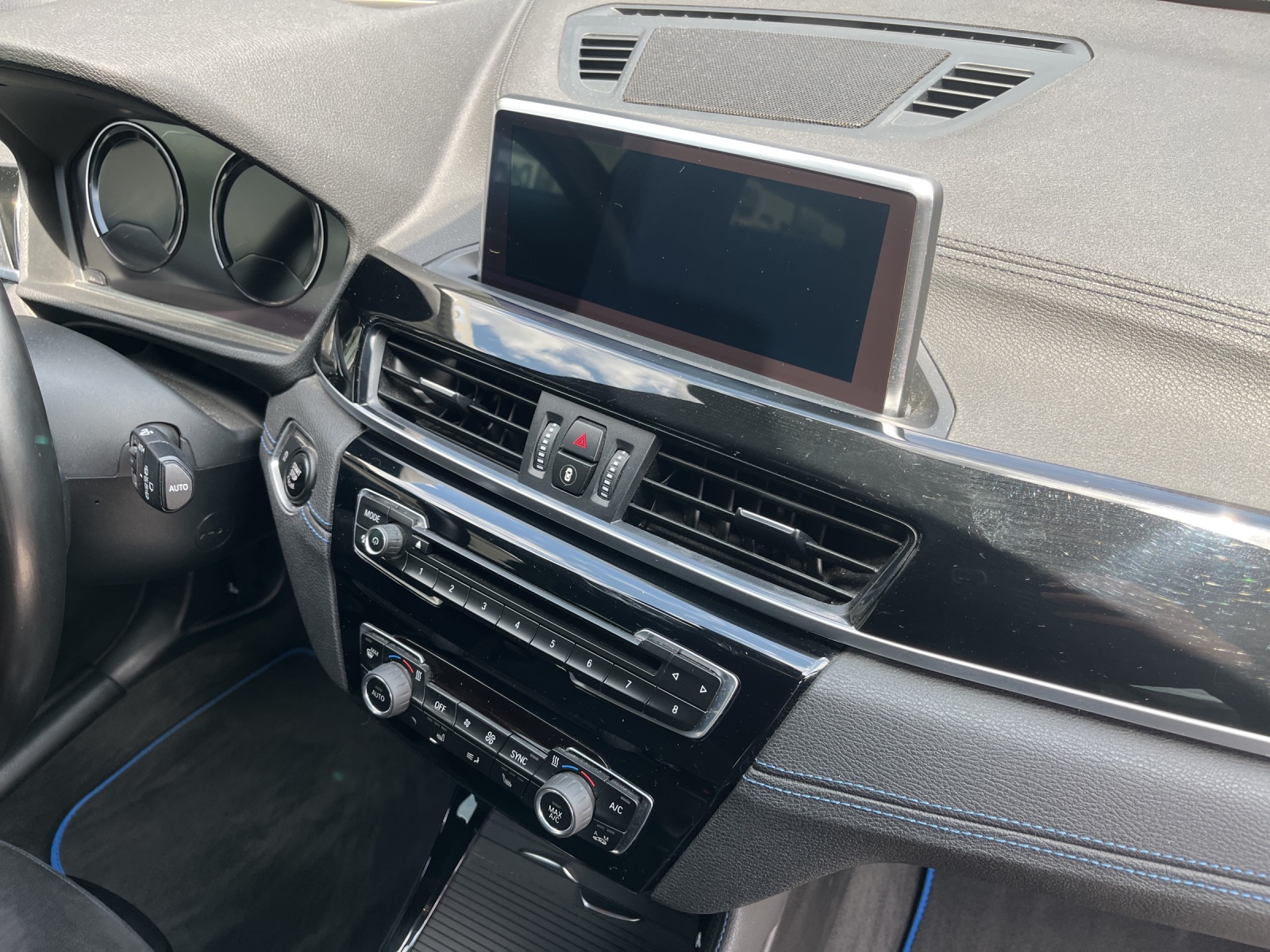 BMW X2 20d xDrive SAG-image-12