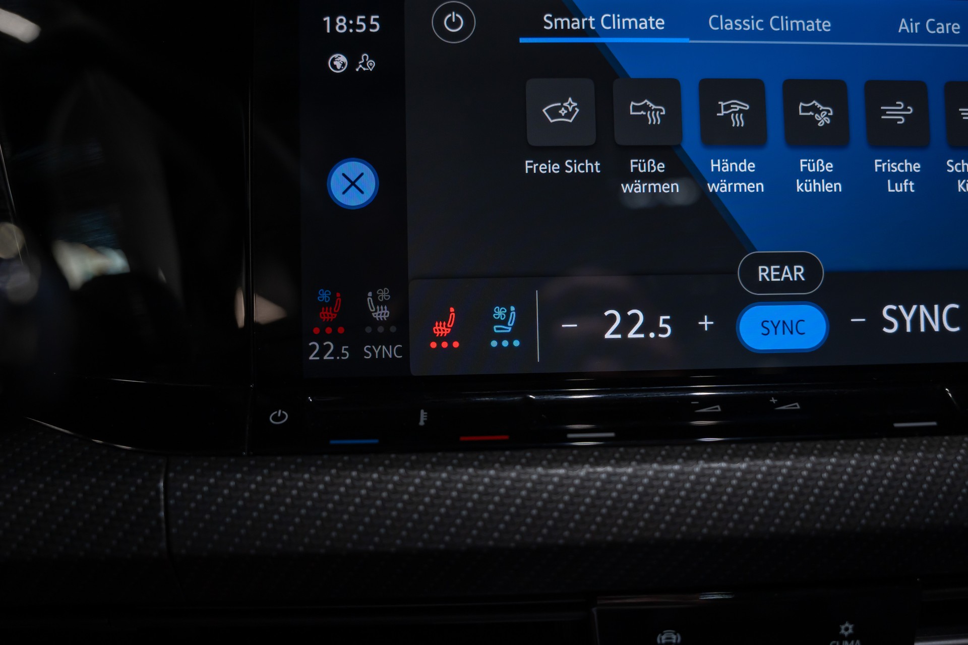 VW Golf 2.0 TSI R Performance / Sitzkühlung / Harman Kardon / Akrapovic / Head-Up Display-image-12