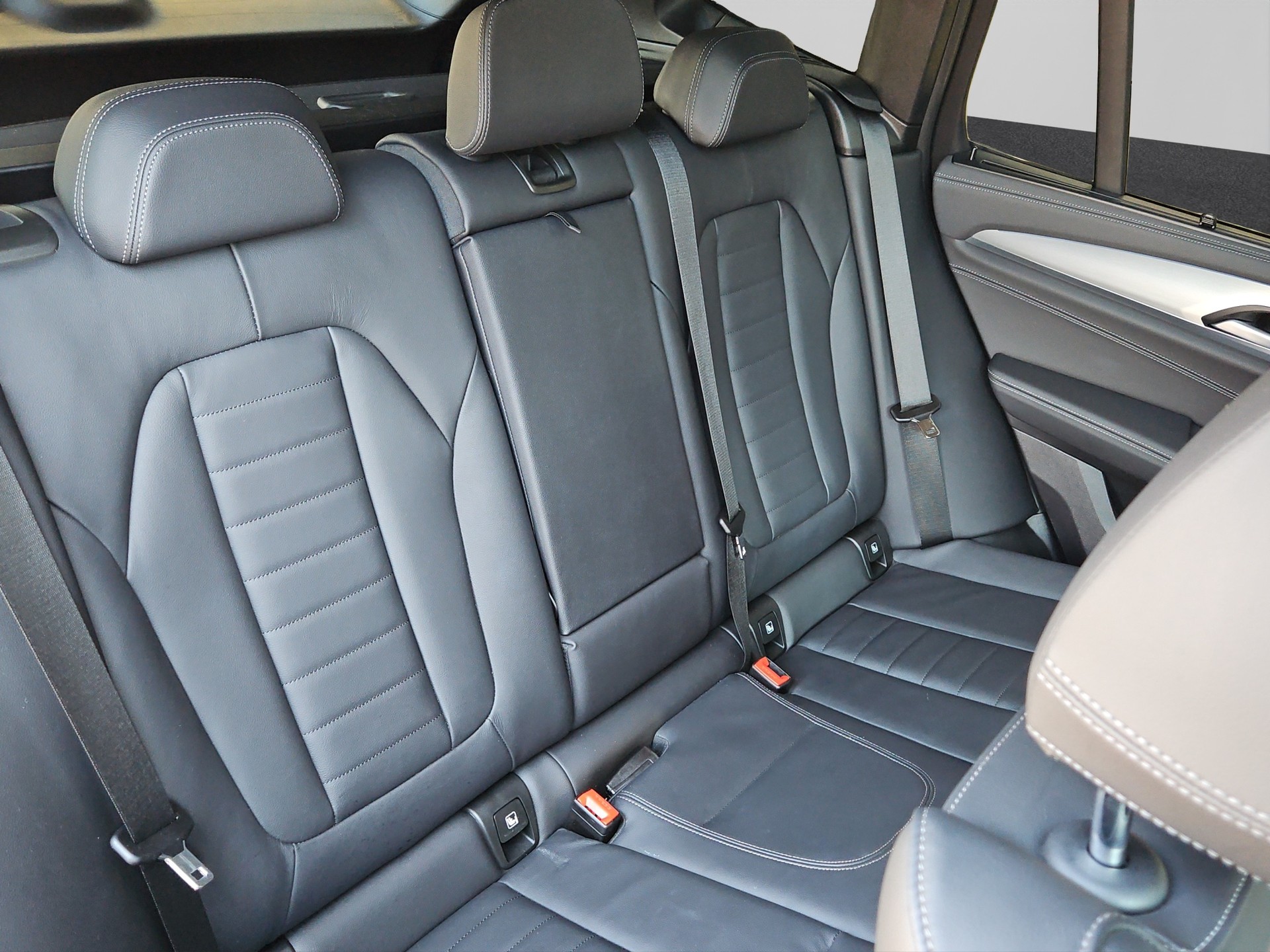 BMW X3 30e M Sportpaket xDrive SAG-image-19