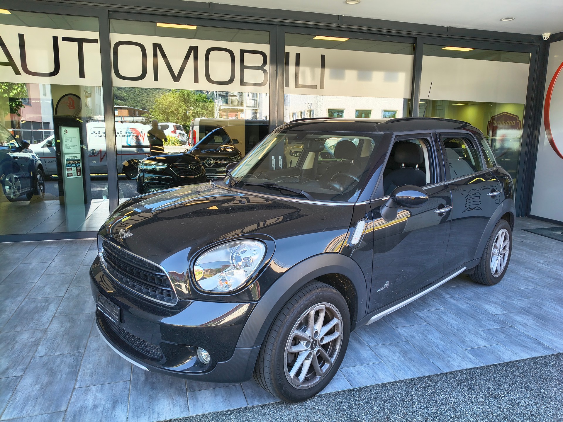 MINI Countryman Cooper ALL4 Steptronic-image-0