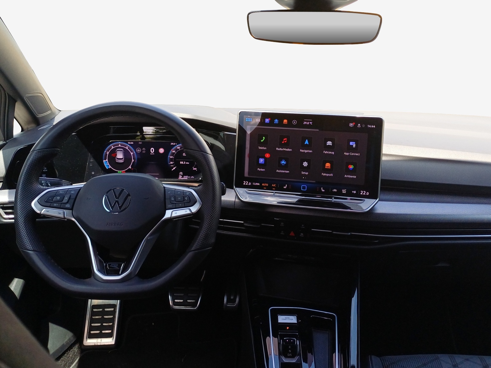 VW Golf 1.5 e TSI mHEV R-Line DSG-image-8