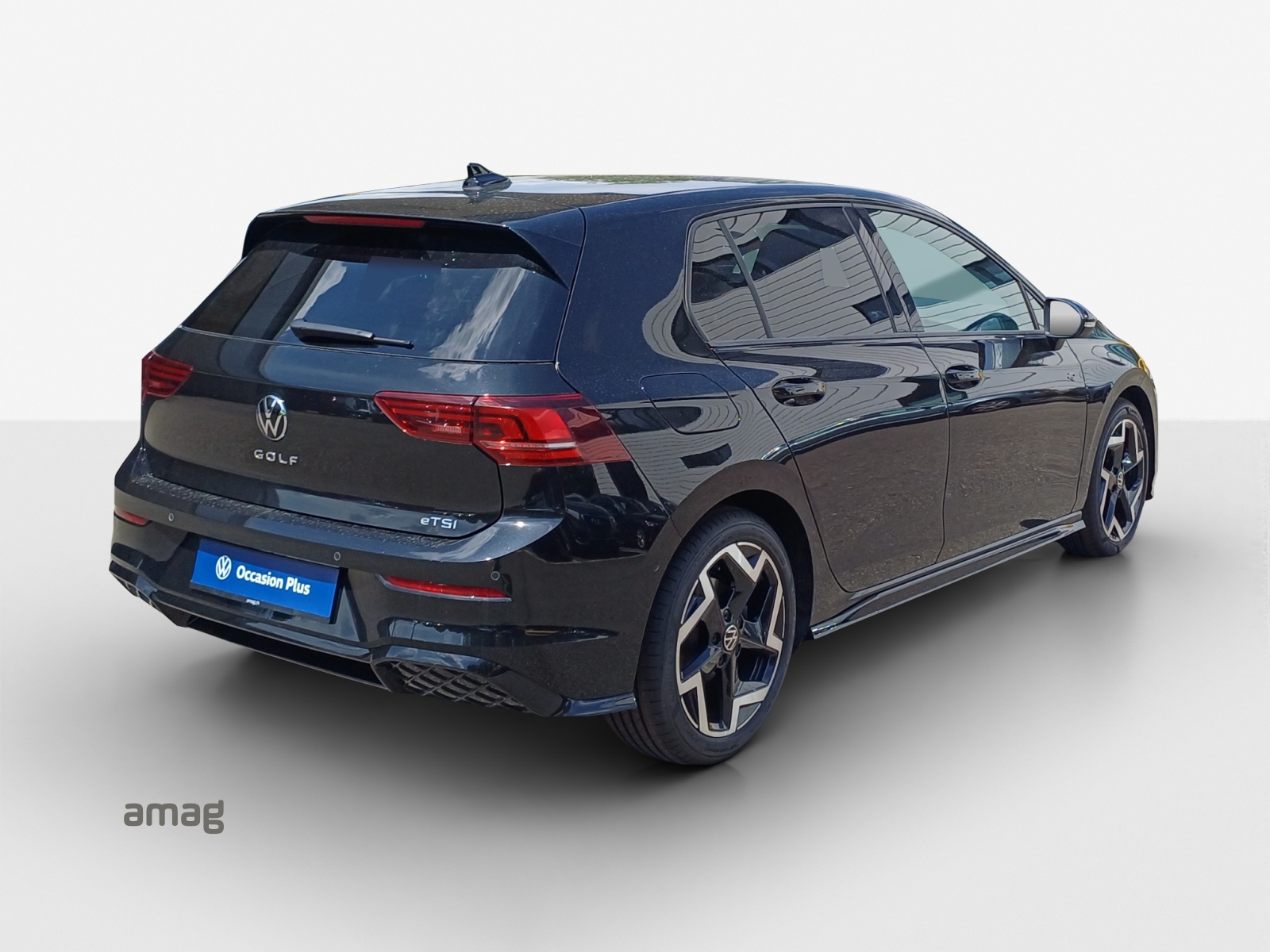 VW Golf 1.5 e TSI mHEV R-Line DSG-image-4