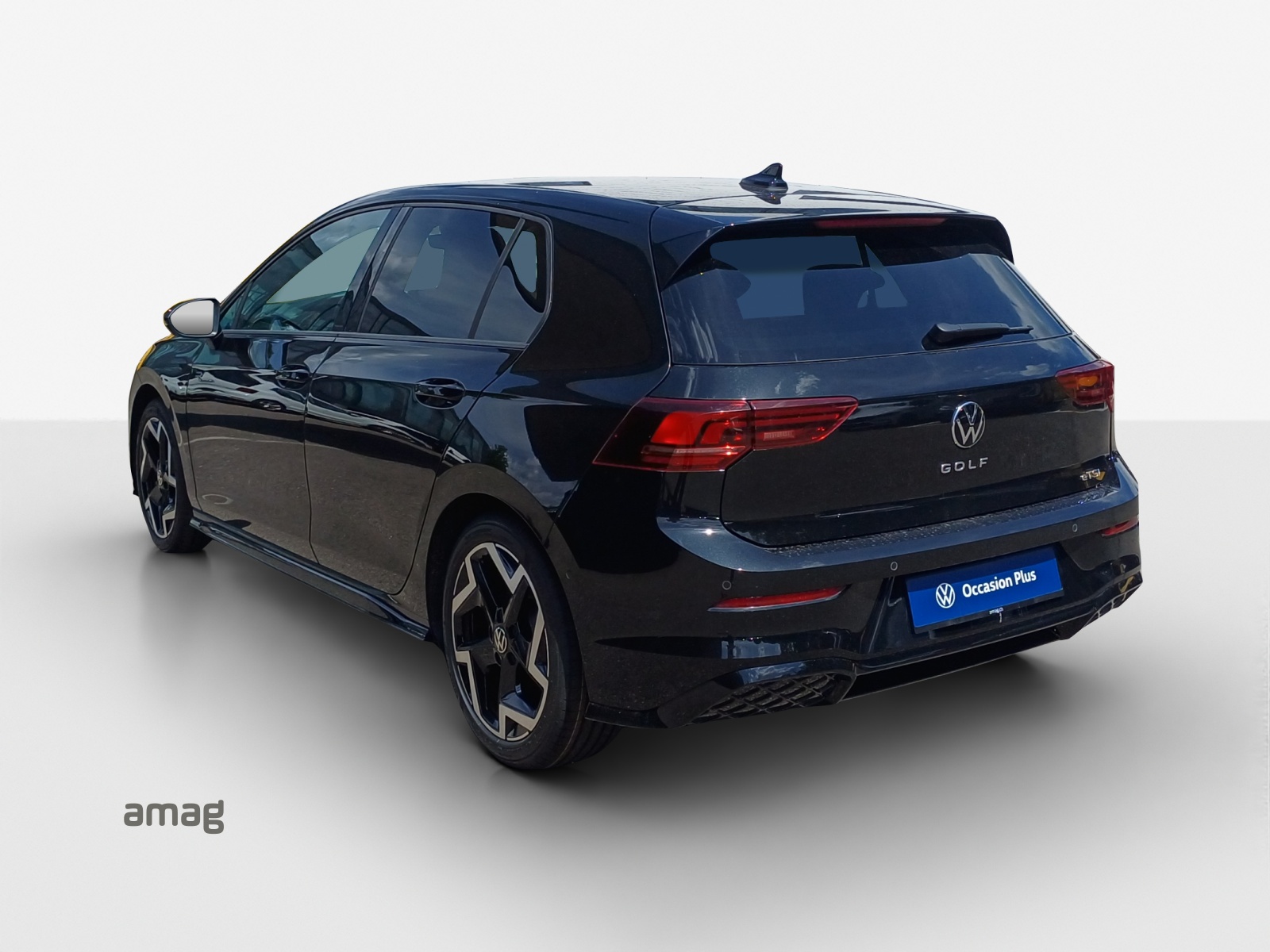 VW Golf 1.5 e TSI mHEV R-Line DSG-image-2