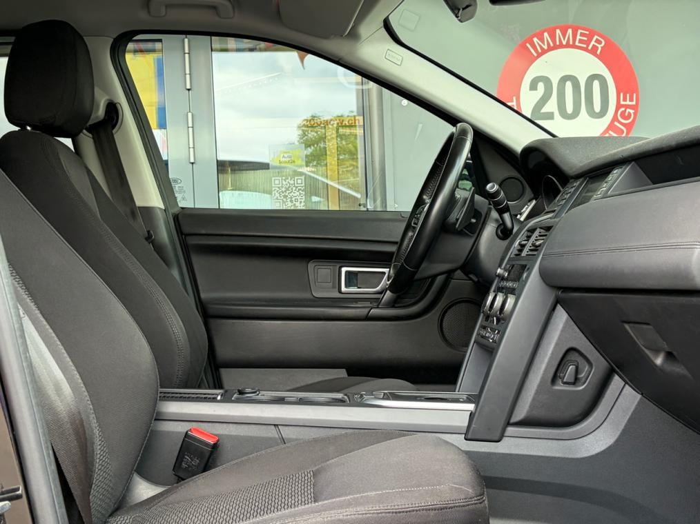 LAND ROVER Discovery Sport 2.0 TD4 Advantage AT9-image-6