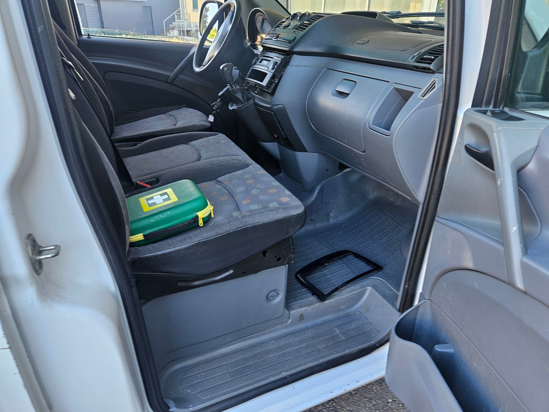 MERCEDES-BENZ Vito 109 CDI L-image-6