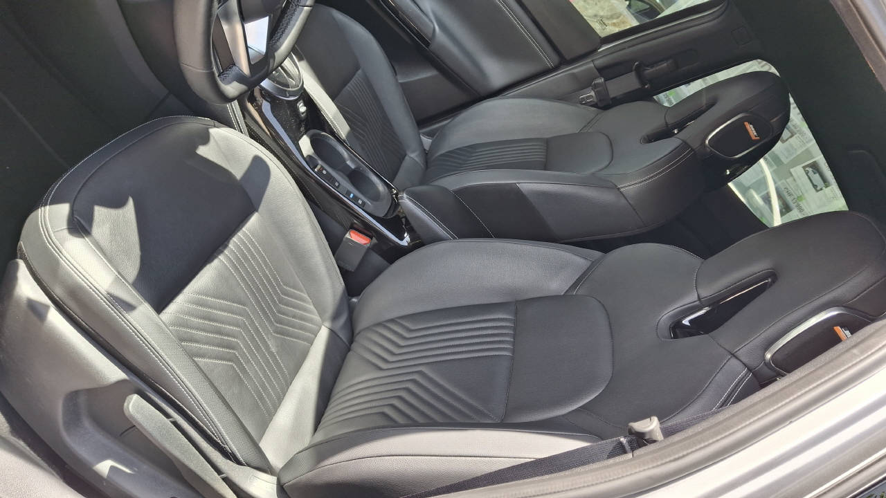 NISSAN Juke 1.6 Hybrid Tekna-image-8