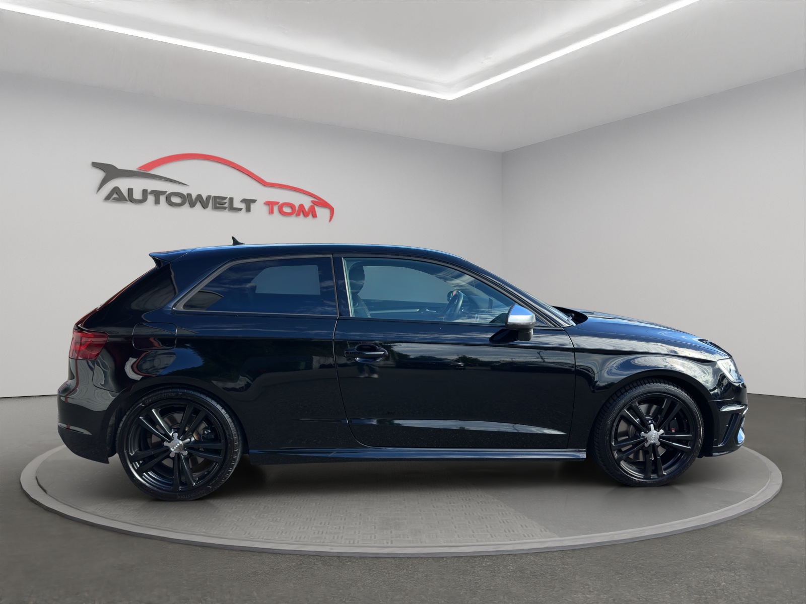 AUDI S3 2.0 TFSI quattro 3-Türer Handschaltung-image-5