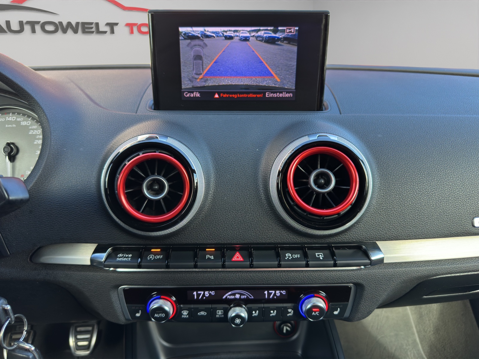 AUDI S3 2.0 TFSI quattro 3-Türer Handschaltung-image-11