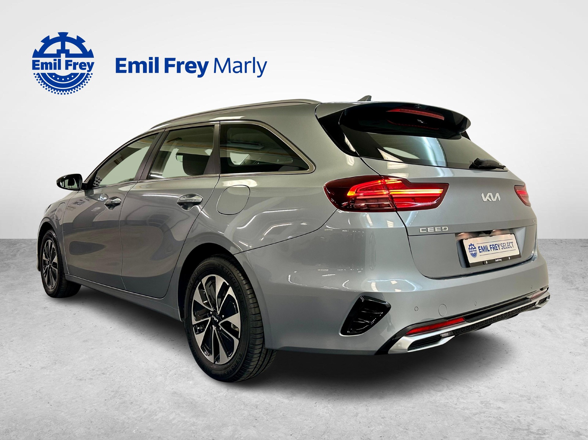 KIA Ceed SW 1.6 GDi Plug-in Hybrid Power-image-2