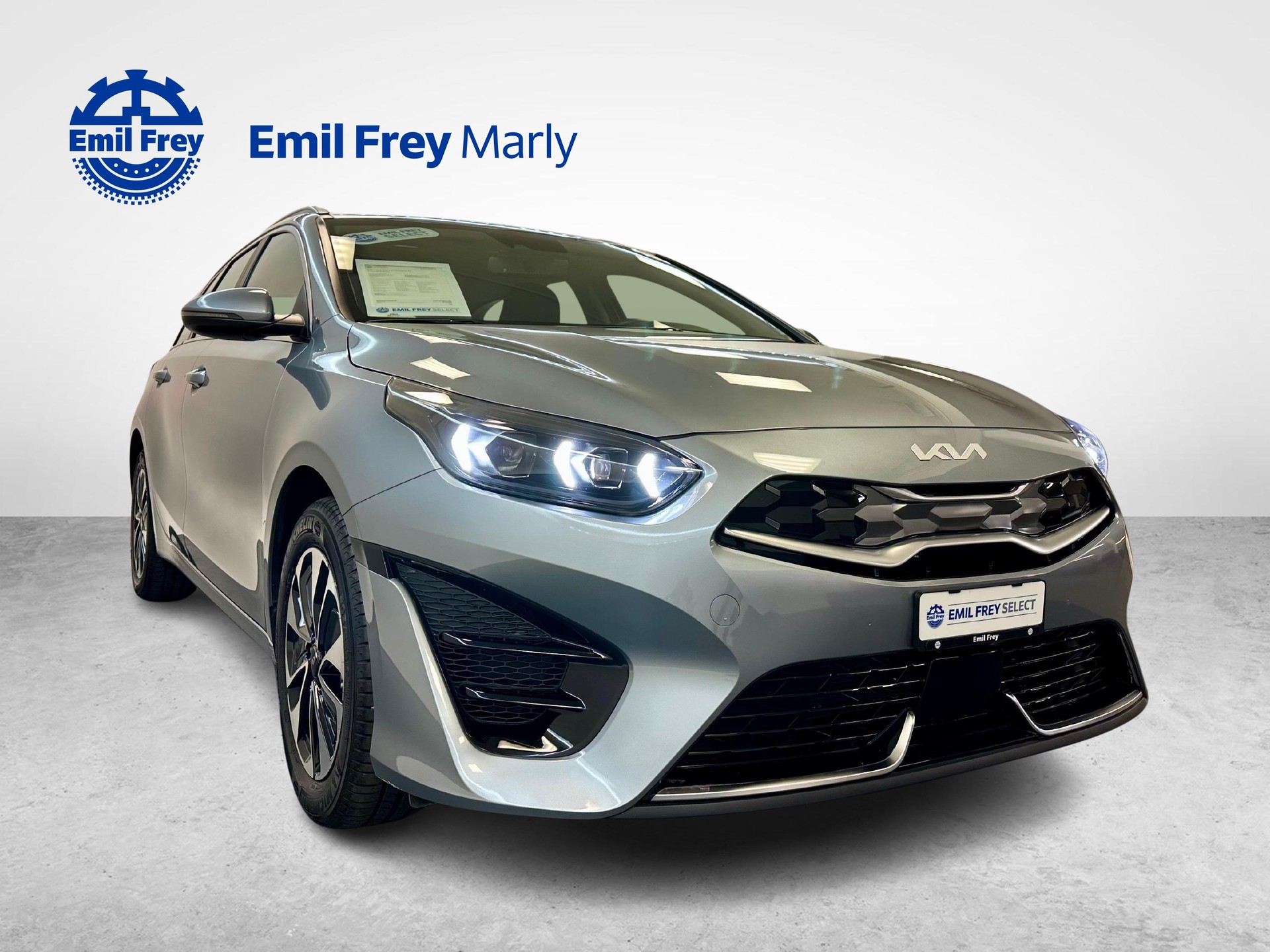 KIA Ceed SW 1.6 GDi Plug-in Hybrid Power-image-1