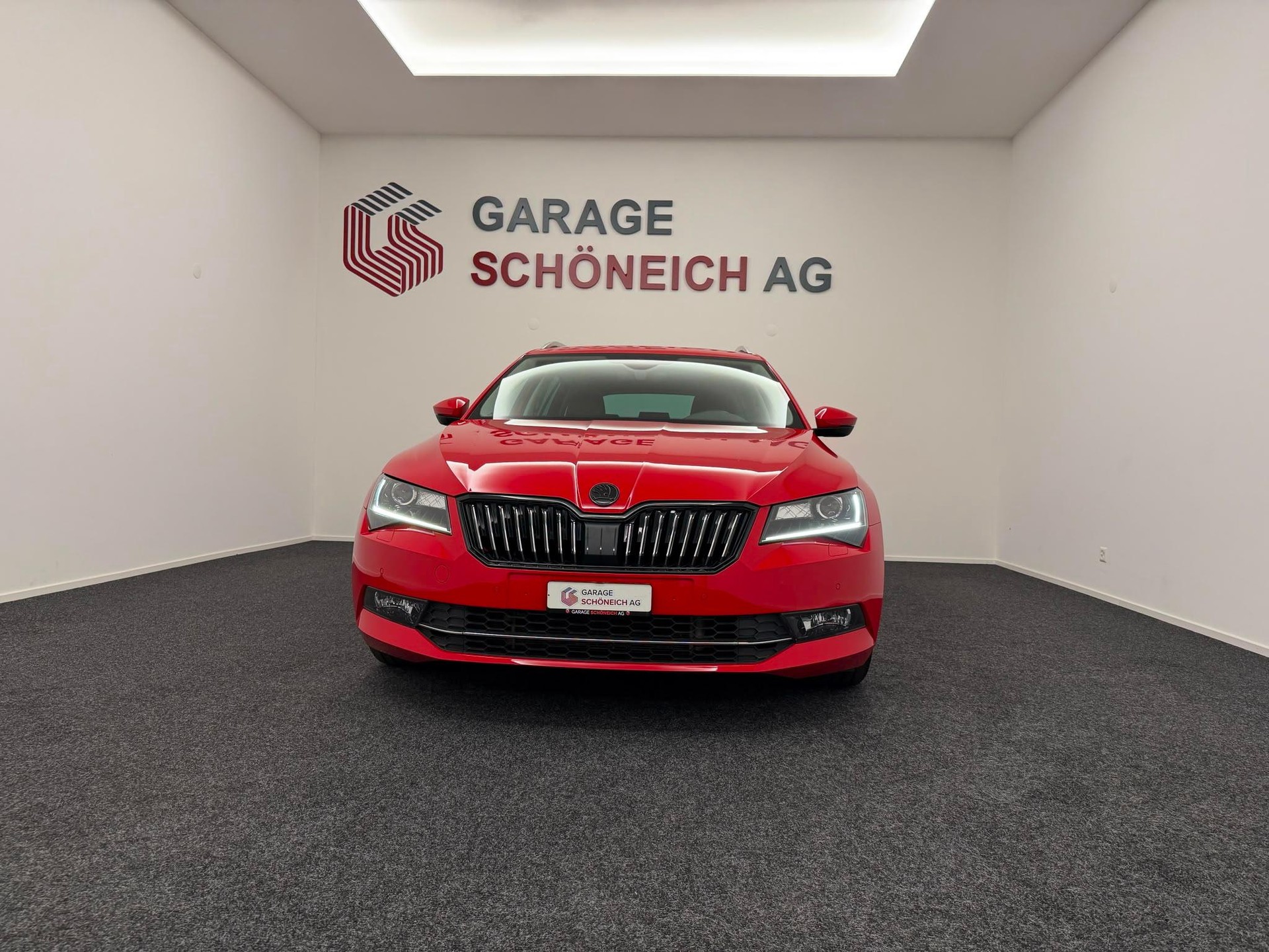 SKODA Superb Combi 2.0 TSI 280 Style 4x4 DSG-image-1