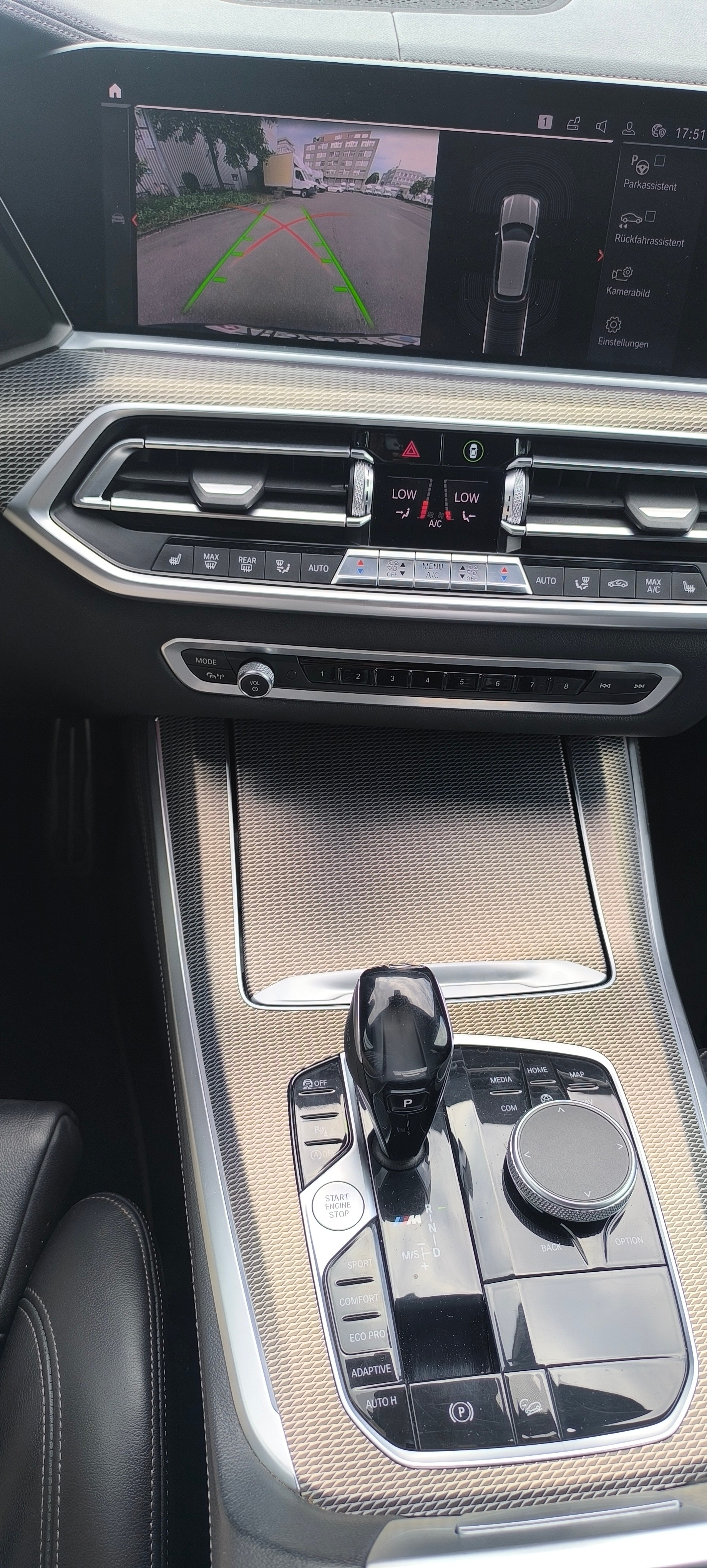 BMW X5 xDrive M50d Steptronic-image-11