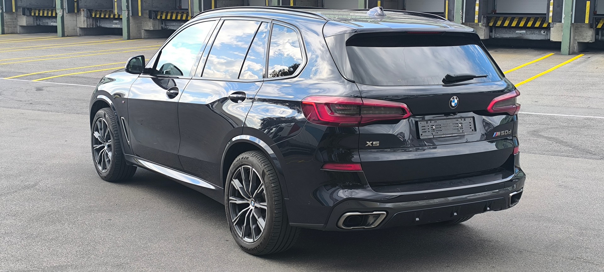 BMW X5 xDrive M50d Steptronic-image-7