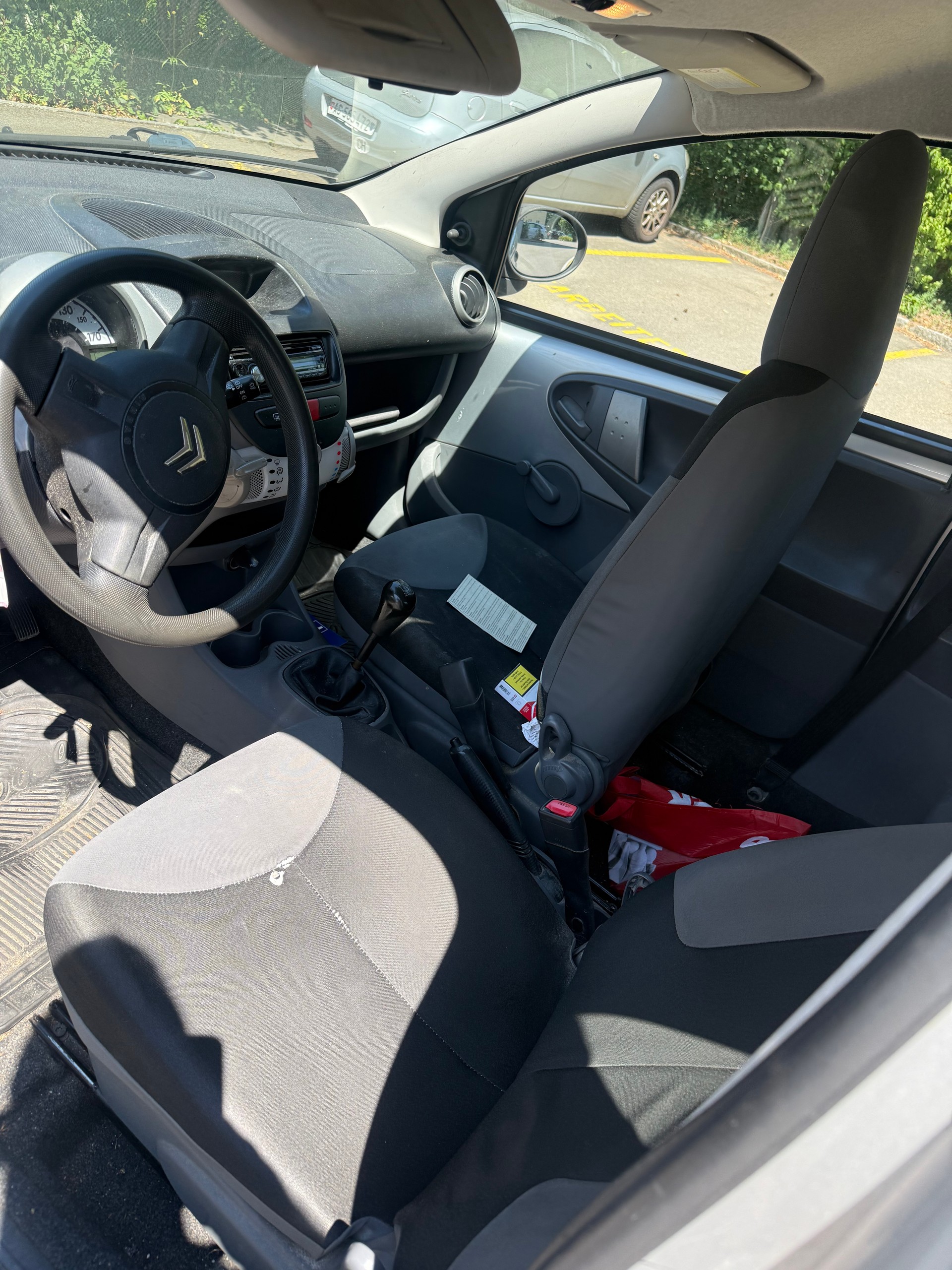 CITROEN C1 1.0i Attraction-image-4