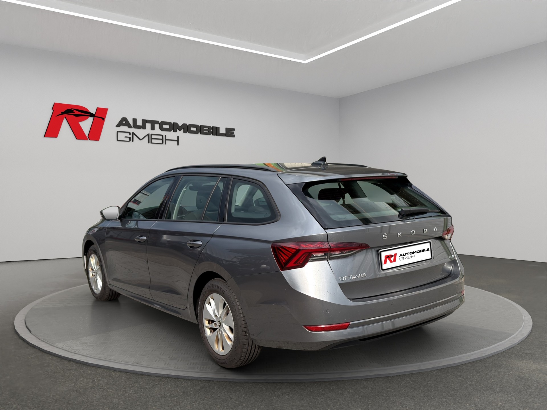 SKODA Octavia Combi 2.0 TDI DSG Ambition 4x4-image-4