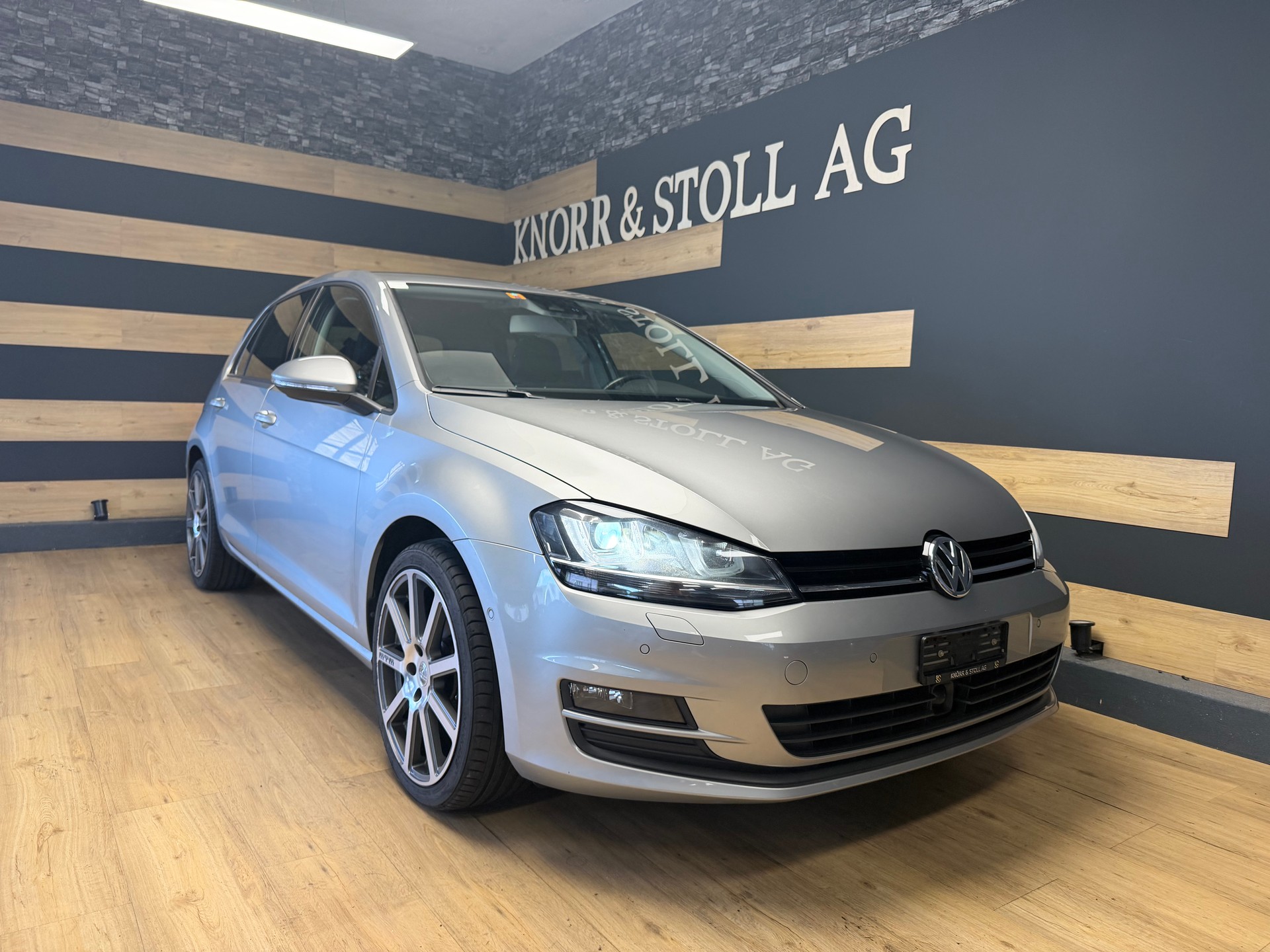 VW Golf 1.4 TSI Highline DSG-image-2