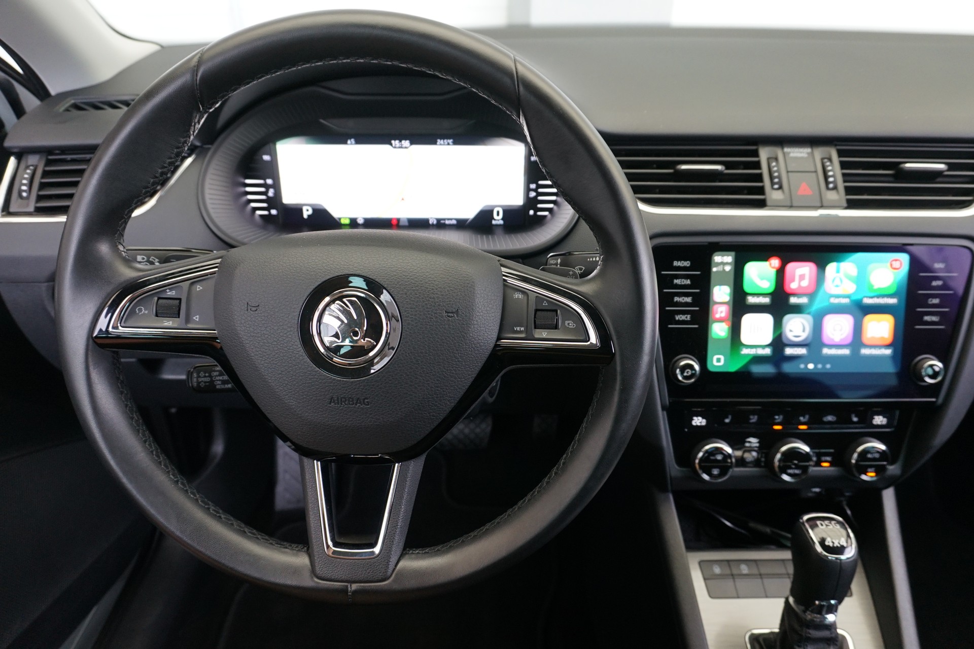 SKODA Octavia 2.0TSI Soleil 4x4 190PS aus erster Hand mit Abstandsregeltempomat und AHK (unbenützt) !!-image-15