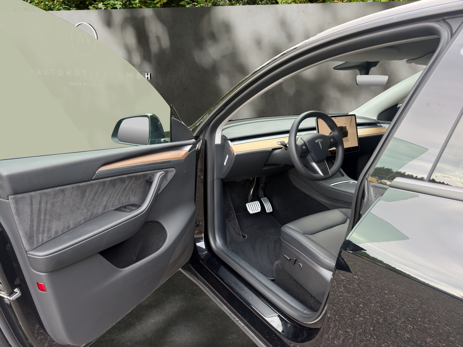 TESLA Model Y Performance-image-13