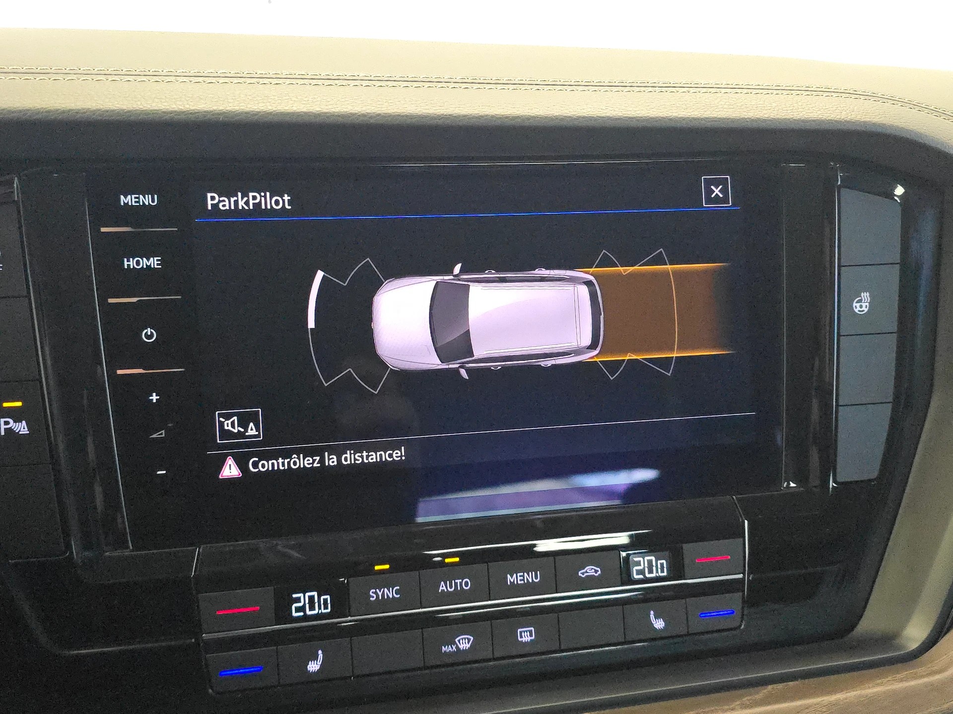 VW Touareg 3.0 TDI Elegance-image-8