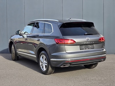 VW Touareg 3.0 TDI Elegance — photo 2
