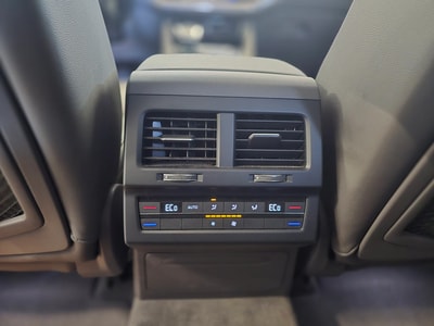 VW Touareg 3.0 TDI Elegance — photo 14