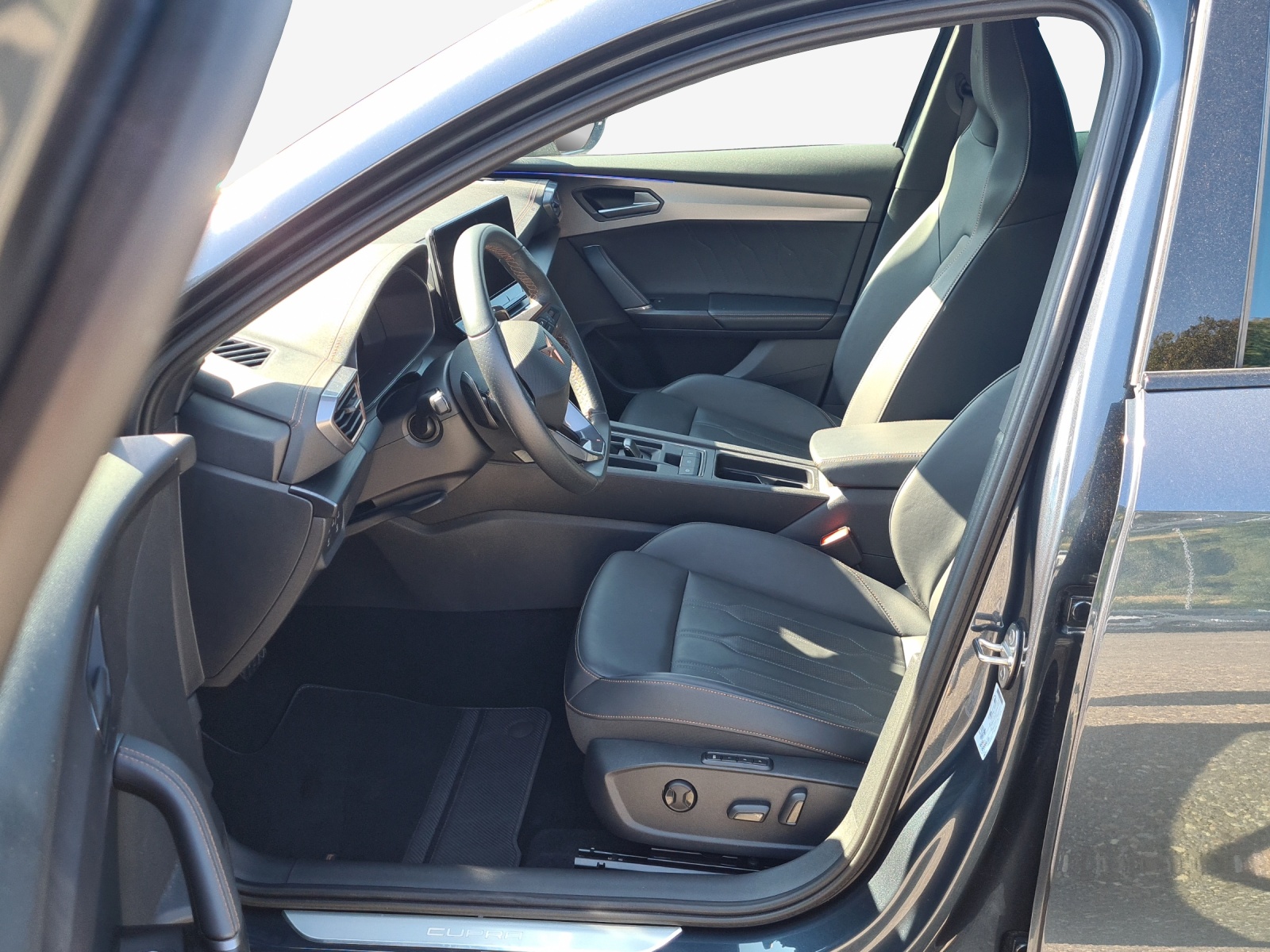 CUPRA Formentor 1.5 TSI DSG-image-7
