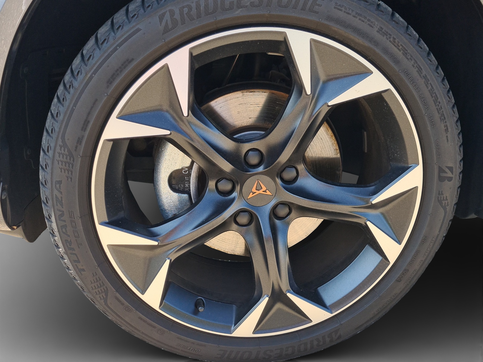 CUPRA Formentor 1.5 TSI DSG-image-13