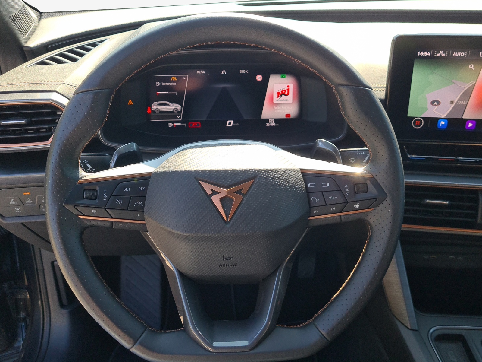 CUPRA Formentor 1.5 TSI DSG-image-9