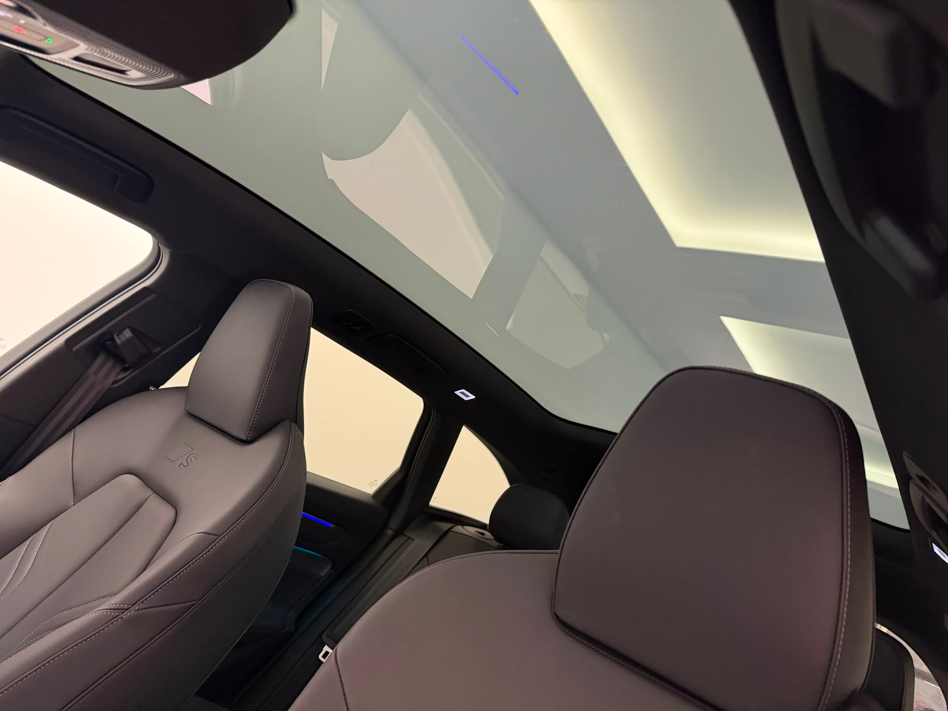 AUDI A6 Avant TDI S-Line 150 kW S tronic-image-14