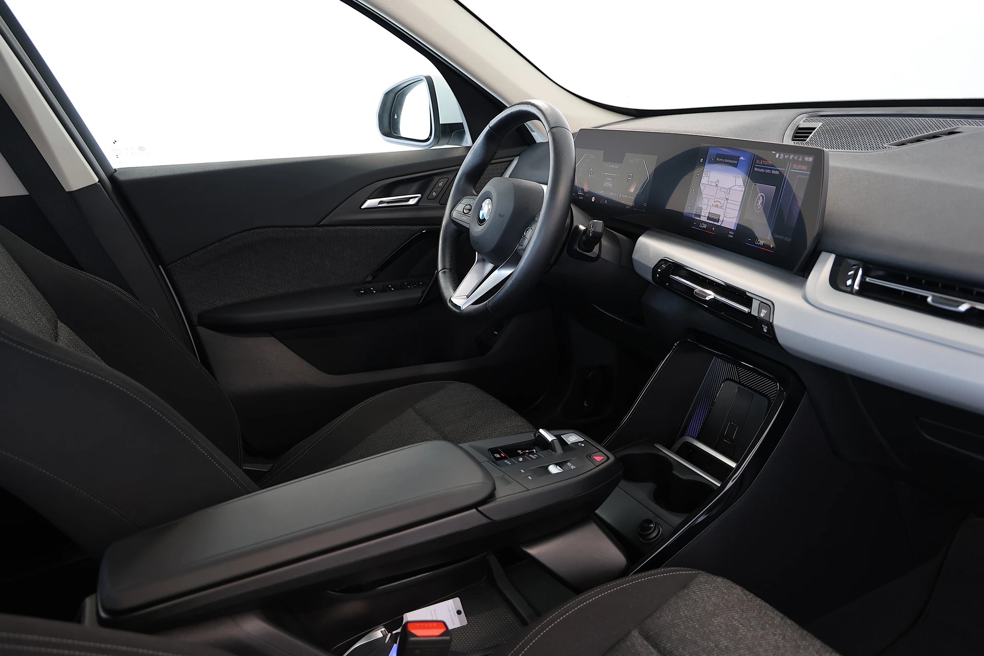 BMW X1 20d xDrive-image-12