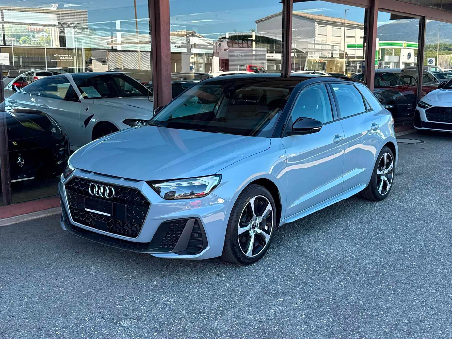 AUDI A1 Sportback 30 TFSI S Line S-tronic-image-1