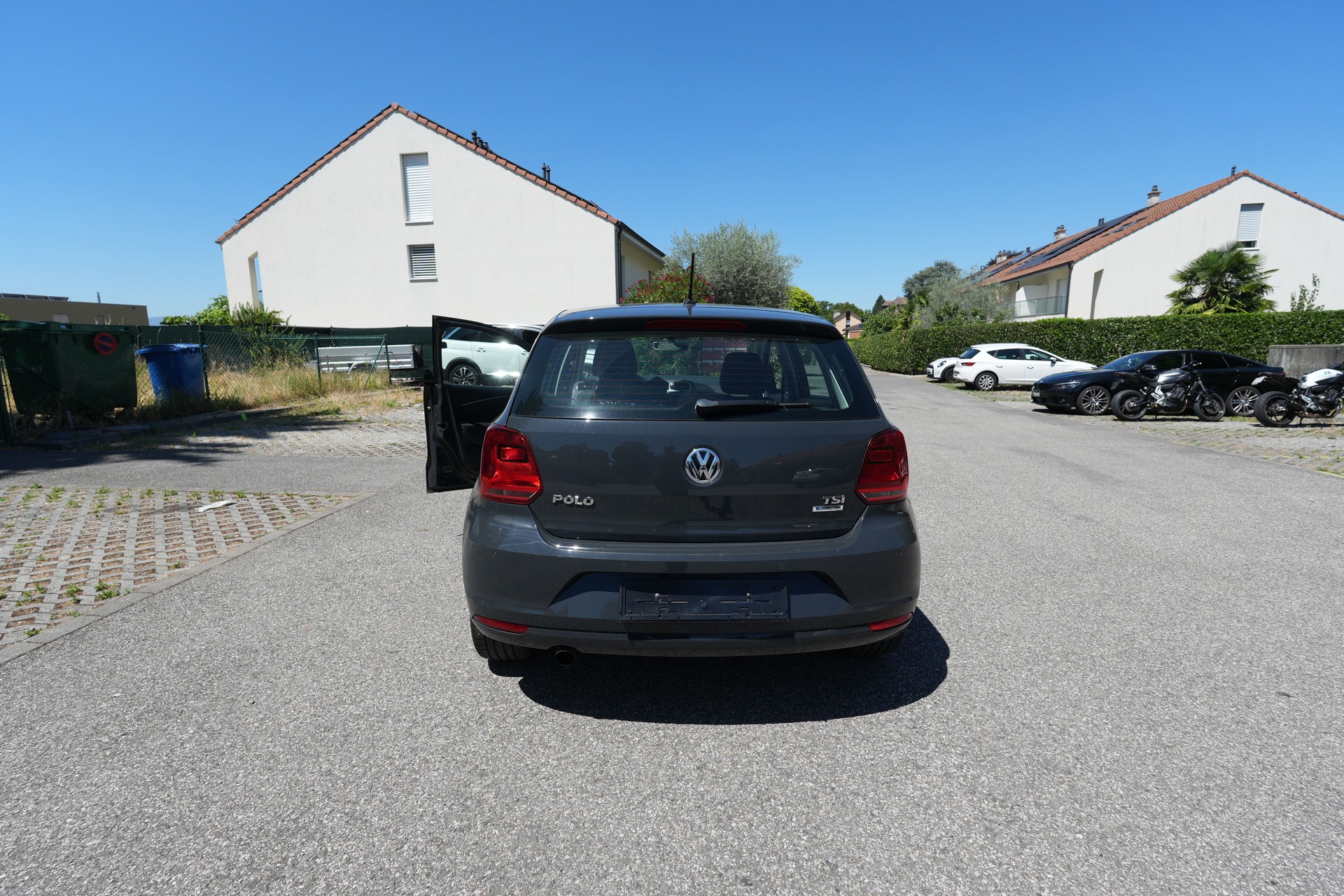VW 1.2 TSI 90 BlueMT Lounge-image-2