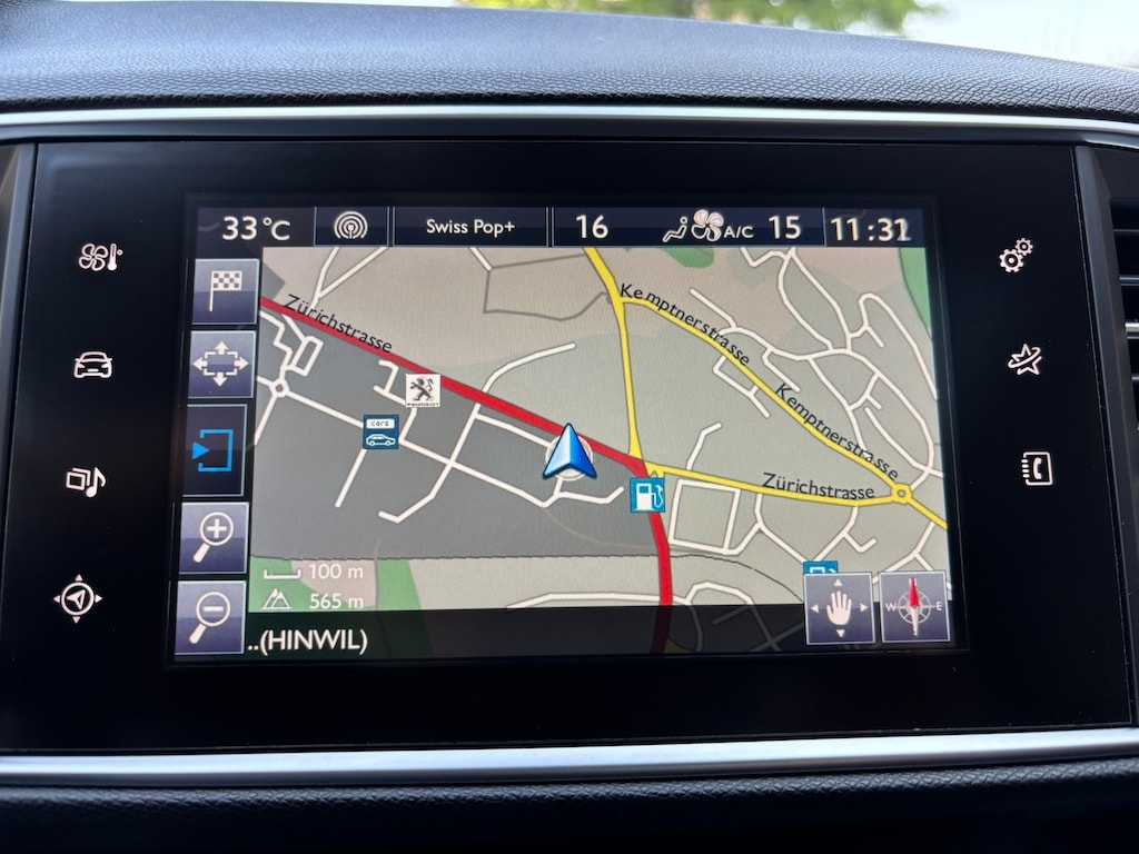 PEUGEOT 308 1.2 Pure Tech Allure EAT6-image-11
